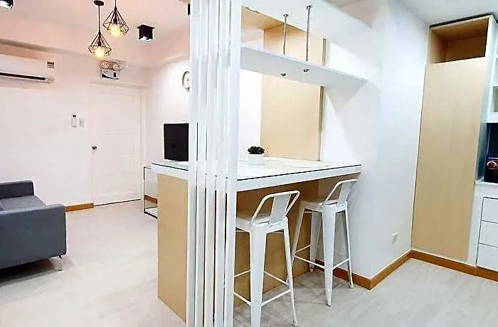 Makati At Travelers 호텔 3*